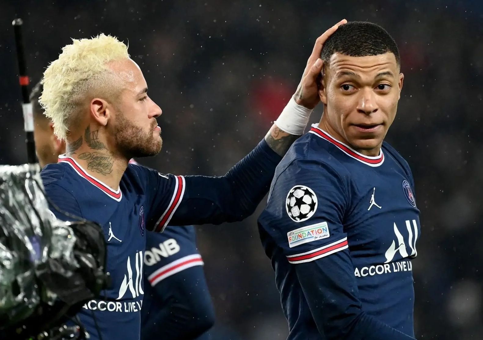 撞上水瓶星的智能AI卡07